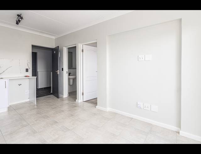 1 BEDROOM APARTMENT FOR SALE IN TABLE VIEW